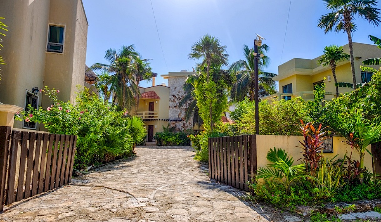 Playa Del Carmen Real Estate Listing | Villa Arghy