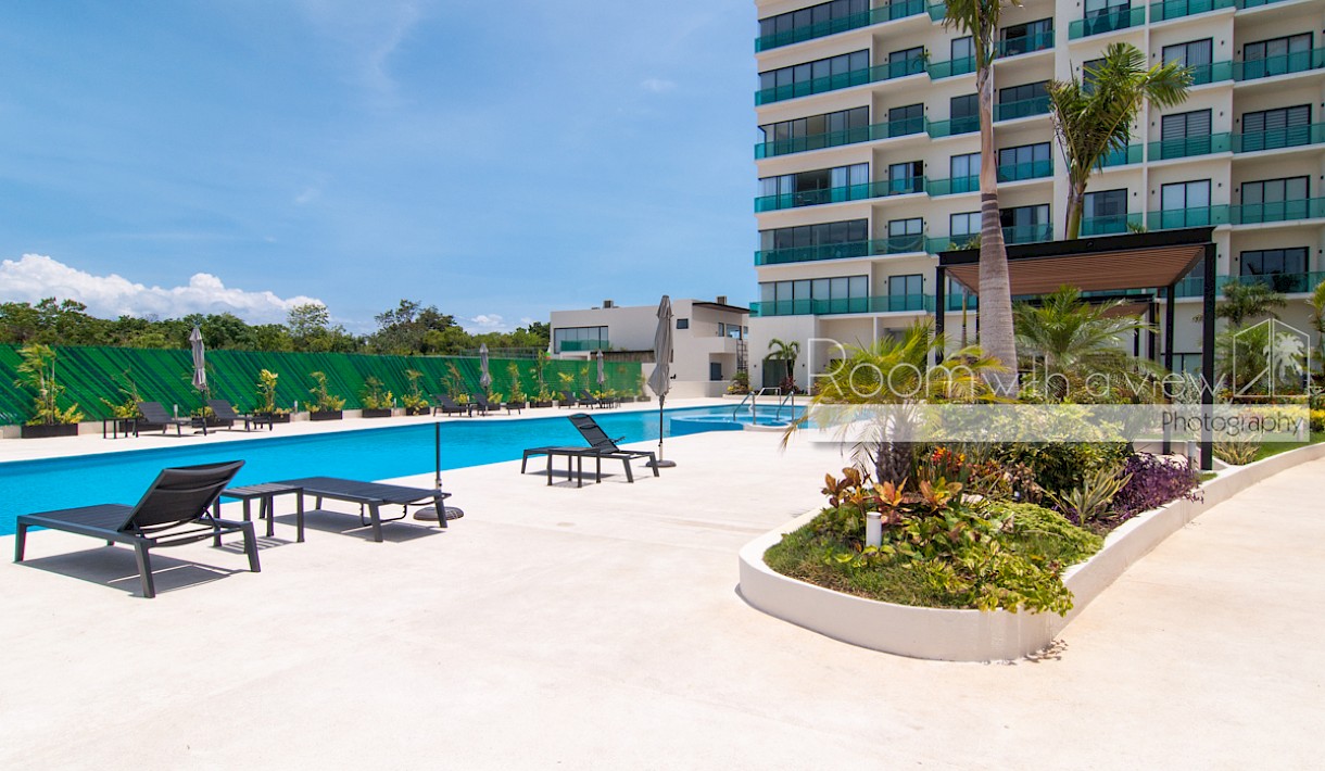 Playa Del Carmen Real Estate Listing | Valle Aurora 3 Bedrooms PH with private pool
