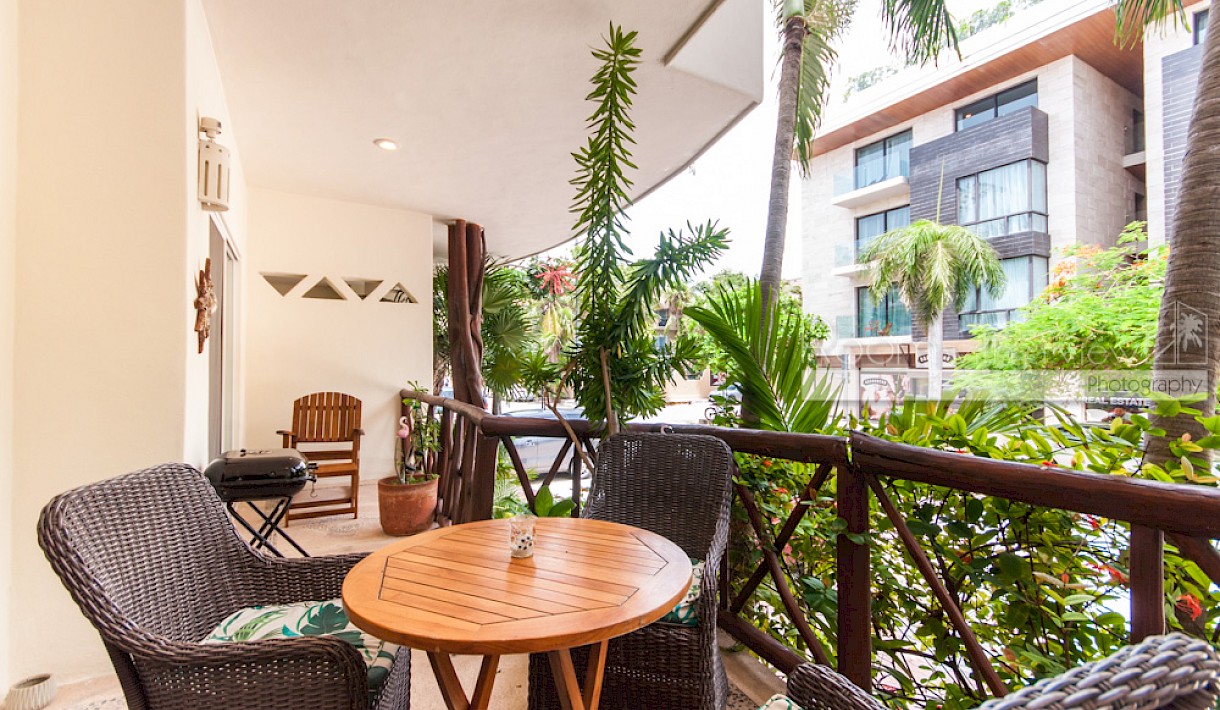 Playa Del Carmen Real Estate Listing | Las Olas 2 bed