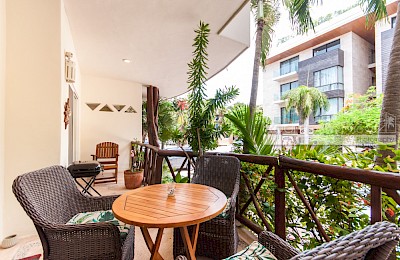 Playa Del Carmen Real Estate Listing | Las Olas 2 bed