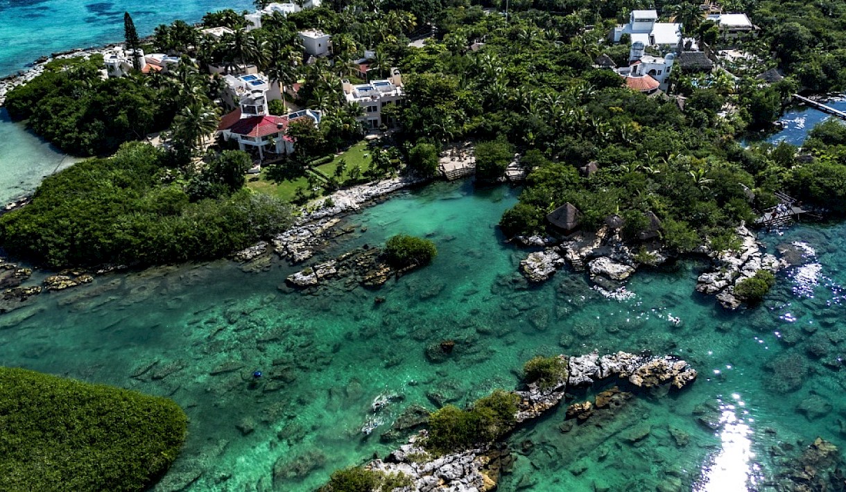 Akumal Real Estate Listing | La Grieta Luxury Villa for Sale in Akumal | Yalku Architectural Estate