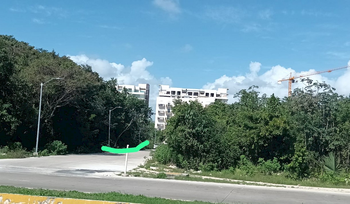 Playa Del Carmen Real Estate Listing | Lote Cruz de Servicios PDC 006