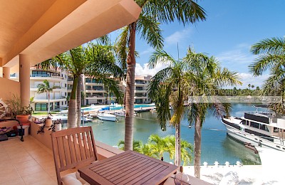Puerto Aventuras Real Estate Listing | Grand Marina spacious 1 bedroom condo